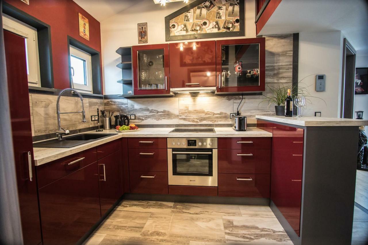 Bodensee-Fewo Modernes & Top-Ausgestattetes Appartement Incl Netflix, Fahrradgarage Uhldingen-Muehlhofen Luaran gambar