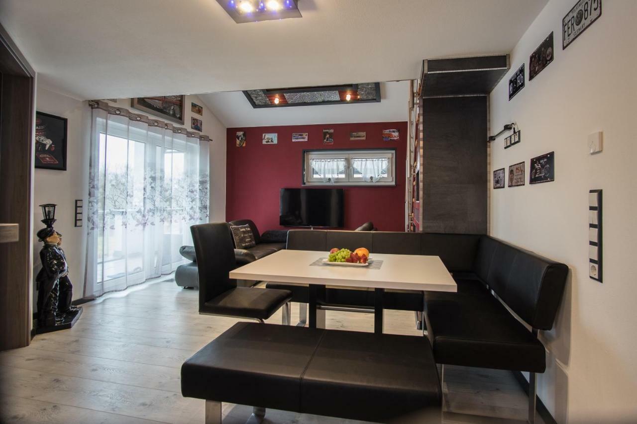 Bodensee-Fewo Modernes & Top-Ausgestattetes Appartement Incl Netflix, Fahrradgarage Uhldingen-Muehlhofen Luaran gambar