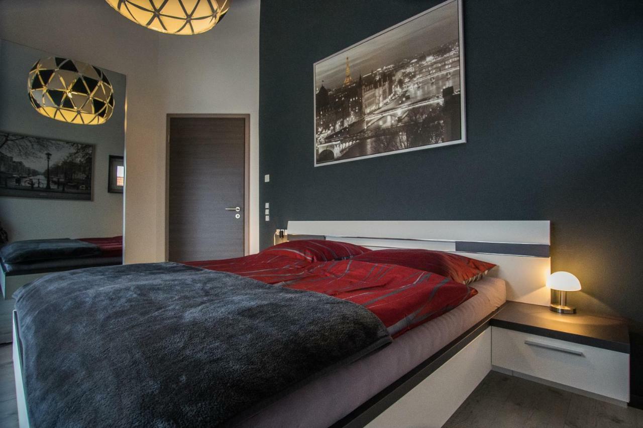 Bodensee-Fewo Modernes & Top-Ausgestattetes Appartement Incl Netflix, Fahrradgarage Uhldingen-Muehlhofen Luaran gambar